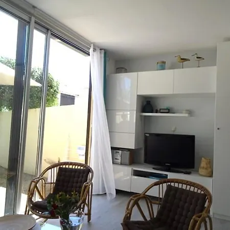 Renove 4 Pers A 500m De La Avec Piscine, Tennis Et Jardinet Privatif - Fr-1-776-58 Argeles-sur-Mer